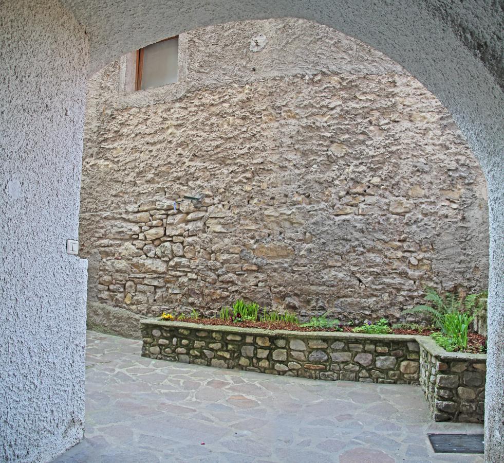 La Rotonda Apartments By Gardadomusmea Tremosine Exterior photo